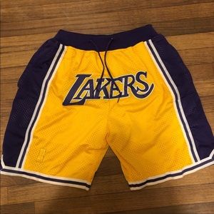 Lakers shorts size Large